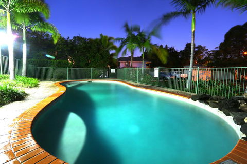 Theme Park HolidayTownhouse - Hobart Tourism 1