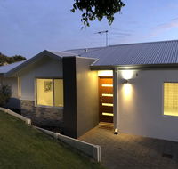 Three Bedroom Two Bathroom Family Home - Tourism TAS