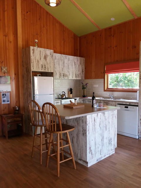 Tiandi Wildlife Sanctuary Farm Stay - Hobart Tourism 3