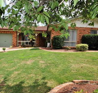 Tidy Home in a Leafy Suburb Great Location - Hobart Tourism