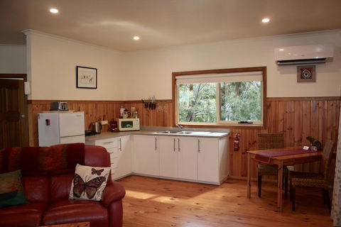 Tindoona Cottages - Hobart Tourism 2