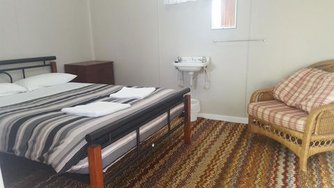 Tingle All Over Budget Accommodation - Hobart Tourism 1