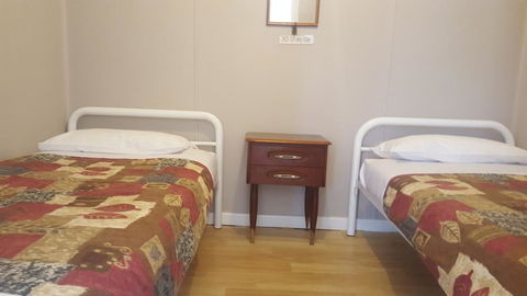 Tingle All Over Budget Accommodation - Hobart Tourism 3