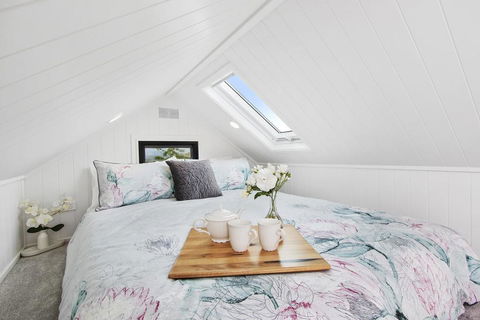 TINY HOME......BIG Views - Tourism TAS 1