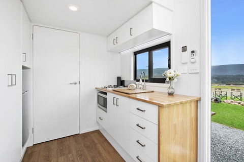 TINY HOME......BIG Views - Tourism TAS 3