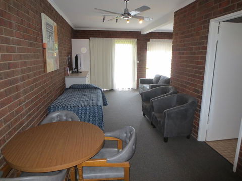 Tocumwal Golf Resort - Tourism TAS 1