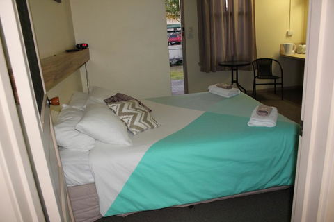 Tocumwal Hotel Motel (The Palms) - Tourism TAS 0