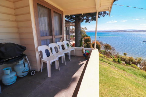 Tommy's Lakehouse - Tourism TAS 0