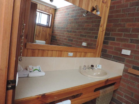 Tooleybuc Country Roads Motor Inn - Hobart Tourism 1