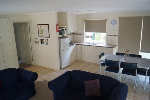 Tooleybuc River Retreat Villas - Hobart Tourism 1