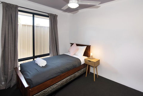 Tootys Place - Tourism TAS 3