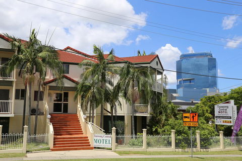 Toowong Central Motel Apartments - Hobart Tourism 0