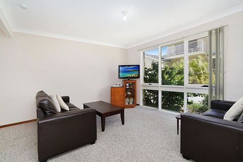 Toowoon Bay Townhouse, Unit 6 - Hobart Tourism 1