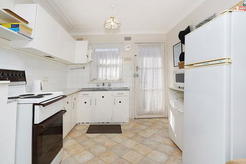 Toowoon Bay Beachside Unit, Unit 4 - Hobart Tourism 1