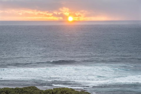 Top Of The Hill - Tourism TAS 1
