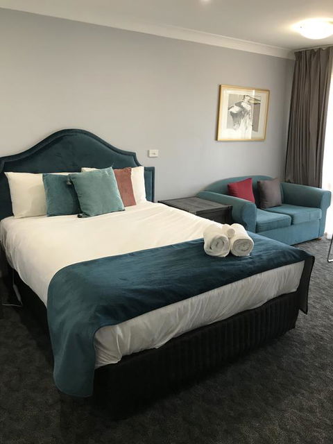 Town & Country Motor Inn - Hobart Tourism 0