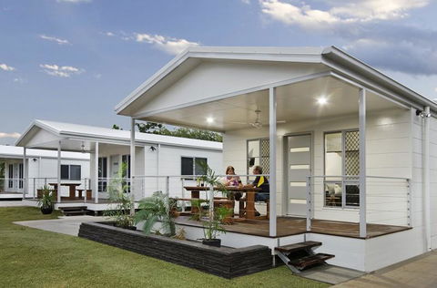 Townsville Tourist Village - Hobart Tourism 3