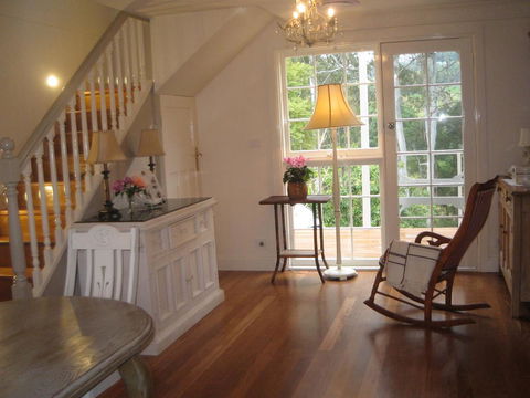 Trafalgar B&B - Hobart Tourism 3