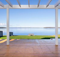 Tranquility Absolute Waterfront - Pet Friendly - 10 Mins to Hyams Beach - Hobart Tourism