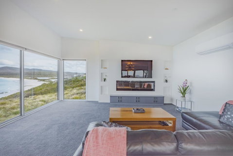Tranquility Bay Of Fires - Tourism TAS 3