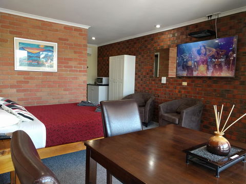 Travellers Inn Kaniva - Hobart Tourism 0