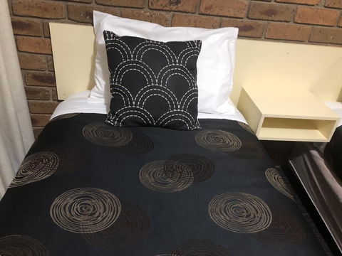 Travellers Rest Motor Inn Swan Hill - Hobart Tourism 2