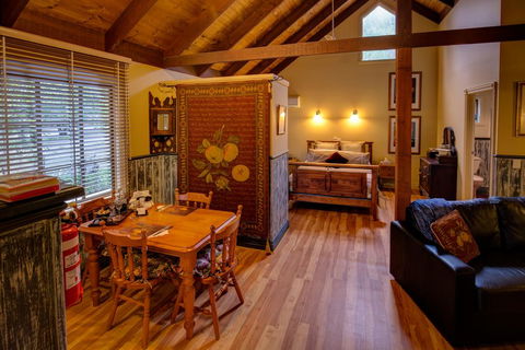 Trawool Cottages And Farmstay - Hobart Tourism 3