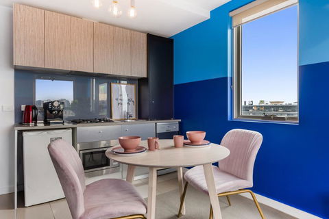Trendy And Central One Bed Apartment With Views - Tourism TAS 3