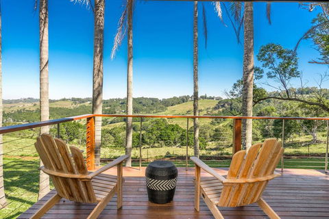 Triloka Lodges - Hobart Tourism 2