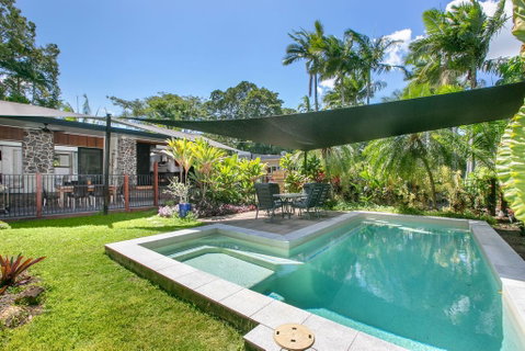 Tropical House, Pool And Extra Bungalow, 4 Bedrooms - Tourism TAS 1
