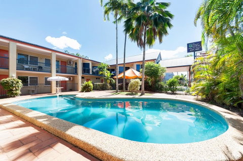 Tropical Queenslander - Tourism TAS 0