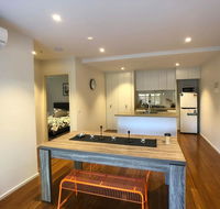 Two Brand New Bedrooms in the Sunlight Area - Hobart Tourism