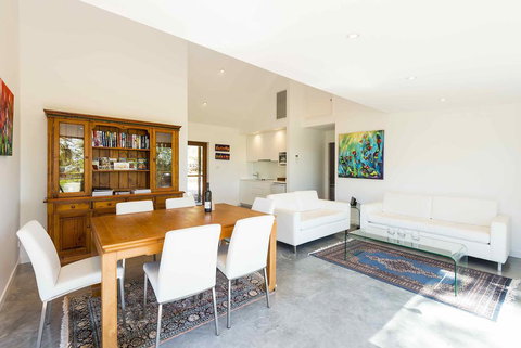 Two Doors - Hobart Tourism 3