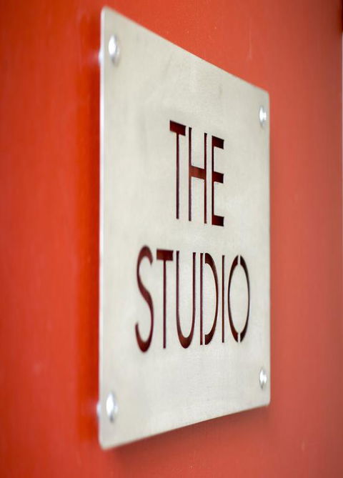 TWOFOURTWO Boutique Apartments - Hobart Tourism 3