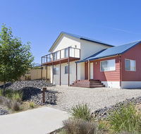 Twynam House - Jindabyne - Hobart Tourism
