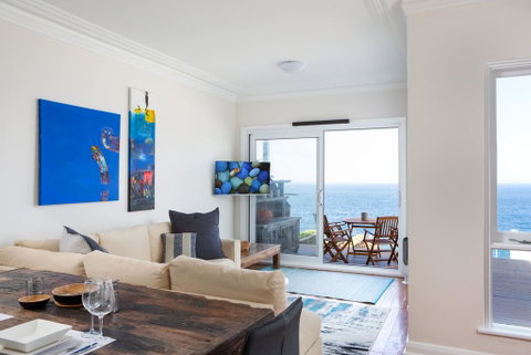Unbelievable Clifftop Townhouse With Ocean Views - Tourism TAS 1
