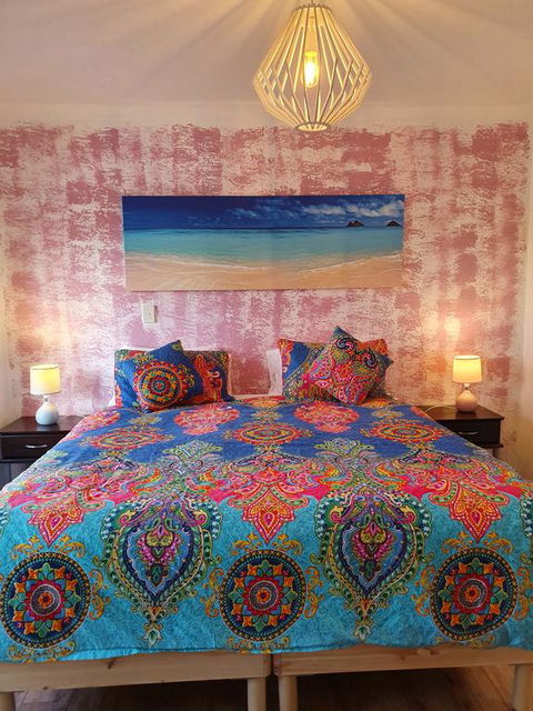 Unique Bouvard Beach House Mandurah - Tourism TAS 1