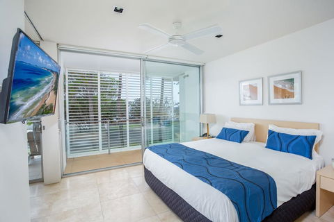 Unit 105 Plantation - Rainbow Beach, Plantation Resort, Second Floor, Aircon, Pool, Spa - Hobart Tourism 3