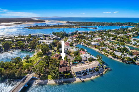 Unit 4 Weyba Lodge Noosa - Hobart Tourism 0