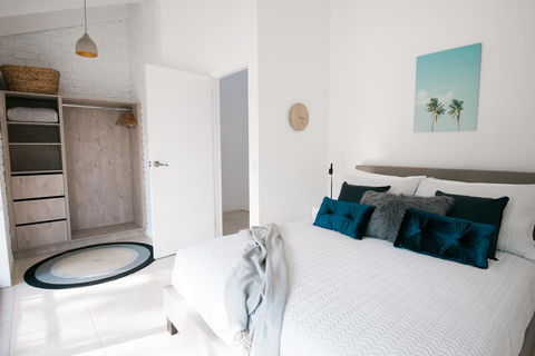 Unit 4 Weyba Lodge Noosa - Hobart Tourism 2