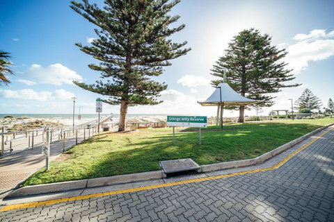 Urban Beach Shack-Metres From The Beach & Cafes - Tourism TAS 3