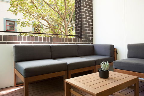 Urban Rest - Mary St - Tourism TAS 1