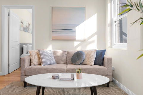 Urban Rest - The Seymour - Hobart Tourism 0