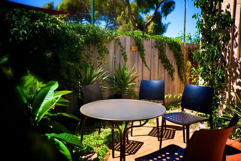 UrbanStyle Claremont Apartment - Hobart Tourism 1