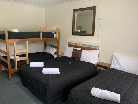 Valley View Motel - Tourism TAS 3