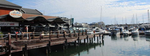 Venetian Canal 1 Bedroom Apartment - Hobart Tourism 1