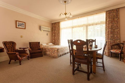 Victoria House Motor Inn - Hobart Tourism 0