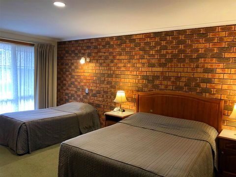 Victoriana Motor Inn - Hobart Tourism 1