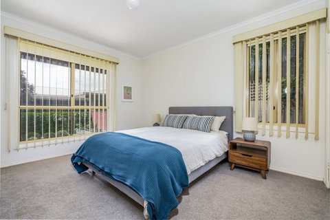 VIEWS FOREVER - INVERLOCH - Hobart Tourism 2