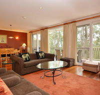 Villa 3br Bella Vista Resort Condo located within Cypress Lakes Resort nothing is more central - Hobart Tourism